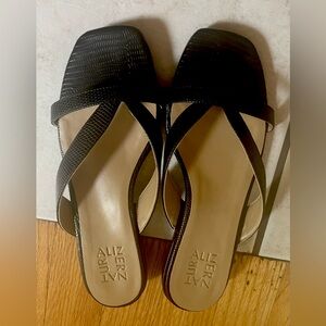 Naturalized sandals